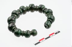Foto von Bronzeknotenarmreif (NHMW-PRAE-024376)